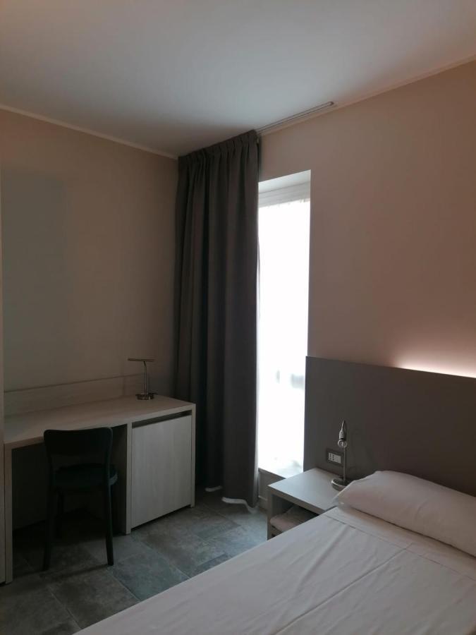 Hotel Europa Дособуоно Екстериор снимка