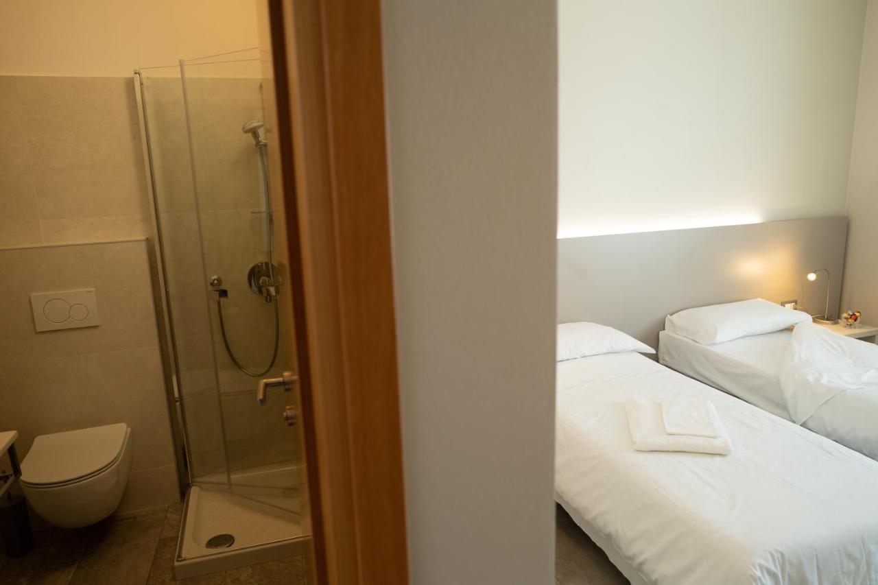 Hotel Europa Дособуоно Екстериор снимка